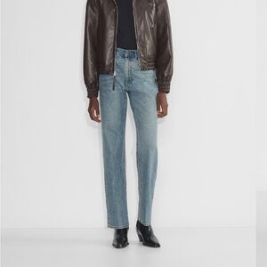 Aritzia Denim Forum : The '90s Classic Mid-rise Straight Jean